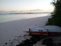 Hide 'N' Sea Spanish Wells Bahamas, Includes Golf Cart, Kayak & Paddle Boards