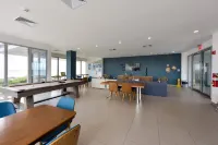 Brand New Apartment, Panoramic Ocean Views