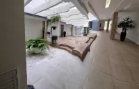 Comfortable apartment with parking, 190 meters from Enseada beach.