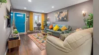 My Prima Karina BEAUTIFUL 4bd 2ba in quiet Chicago Suburb