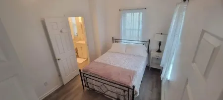 Historic Chesapeake City Stay