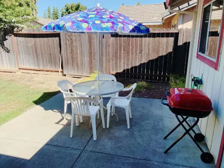 Charming Vacaville Home in Peaceful Neighborhood!