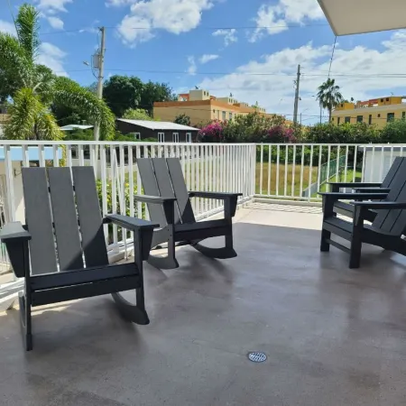 Family friendly house w/private pool 10 minute walk to Boqueron