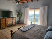 Bryan's Villa "Where the Views are Endless" Not too good to be true!