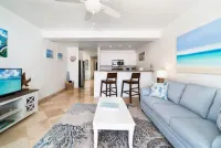 The Cottonwood House - Beach Villa