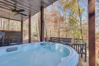 Lake Blue Ridge Cabin by the Chatahoochie Forest - parking
