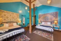 HI Sacramento Hostel