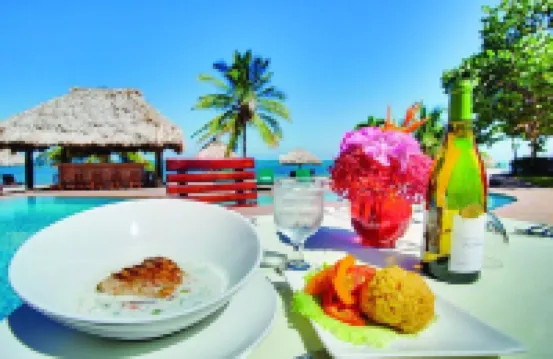 Entire Beach Villa, Pool, Snorkeling, Bikes, Paddleboards, BBQ & Window Porch