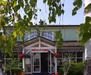 Fast Hotel Colmar Houssen Hotels in 