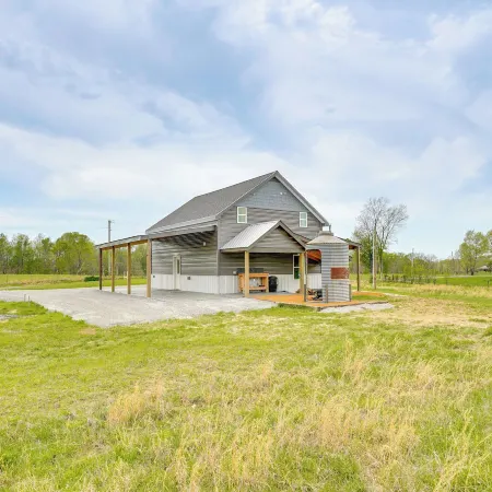 5 Mi to Lake Barkley: Secluded Retreat in Kuttawa