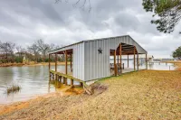 Dock, Decks & Views: Lakefront Cottage