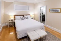 The Newport Lofts - 611 Thames Street Hotels in 