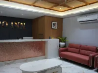 hotel skyro inn