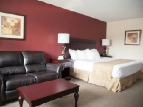 Harrington Inn Hotels in Newaygo County