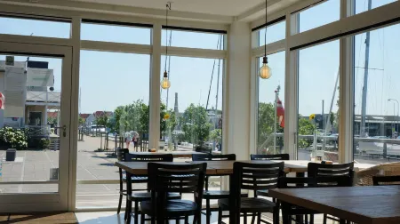 Lunds Hotel Отели в г. Bogense