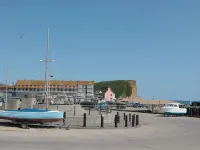 8 Biddlecombe Orchard Hotels in Bridport