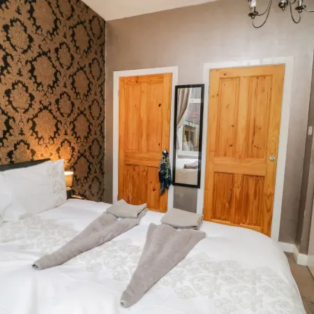 Cosy Coastal Holiday Let