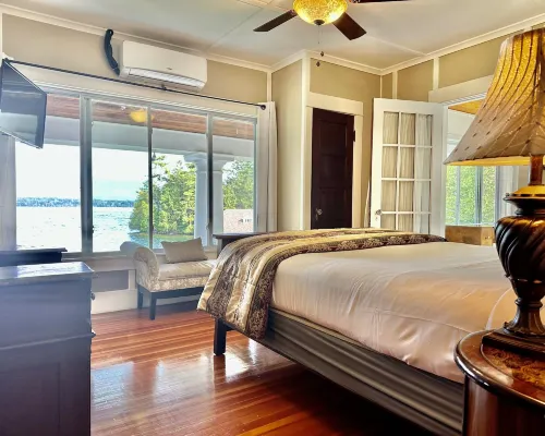 The Villas on Lake George Hotels in Bolton