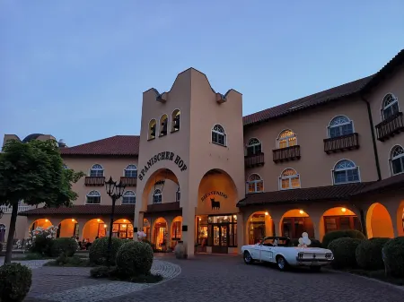 Hotel Spanischer Hof Отели рядом с достопримечательностью «Lidl»