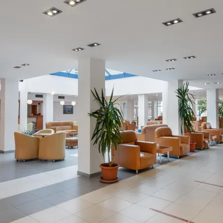 Hotel Sirena Saturn All Inclusive Отели рядом с достопримечательностью «Спа-комплекс Mangalia»