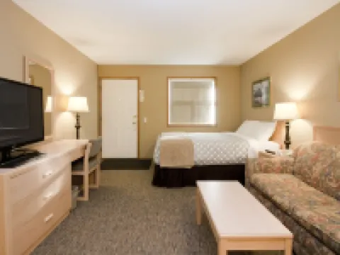 Bow River Inn Hoteles en Cochrane