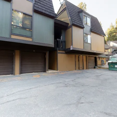 Bigwood 63 Cozy Mountain Home, 1 Car Garage, Close to Eagle Lodge by RedAwning