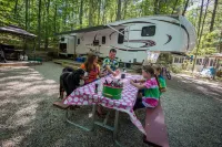 Danforth Bay Camping and RV Resort Hotels in Freedom