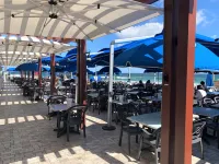 Ballard's Beach Resort - breakfast