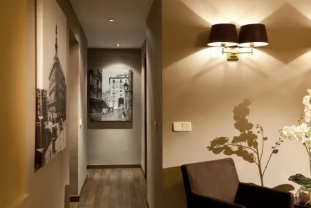 THC Bergantin Hostel Отели рядом с достопримечательностью «Королевский ботанический сад Мадрида»