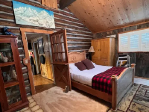 Teton Teepee Lodge Hotels in Teton County