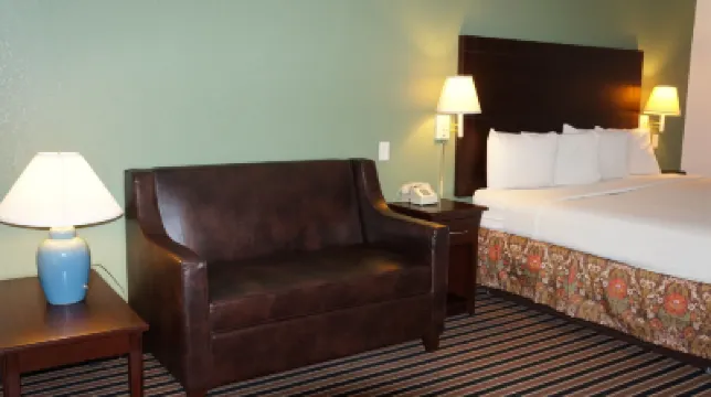 Regency Inn Pittsburg Hotels in 