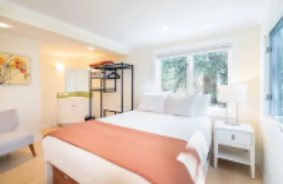 Valley Floor Dream with Fireplace - Year-Round Trail Access, 3 Min to Town Condo