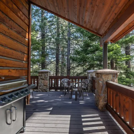 Stonegate #5 5 Bedroom Home by RedAwning