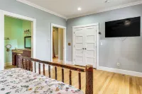 Ski, Hike & Fish: Modern Rutland Home