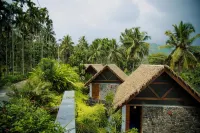 Maayaa Riverside Villa by Kpm Tripenta - Mountain view