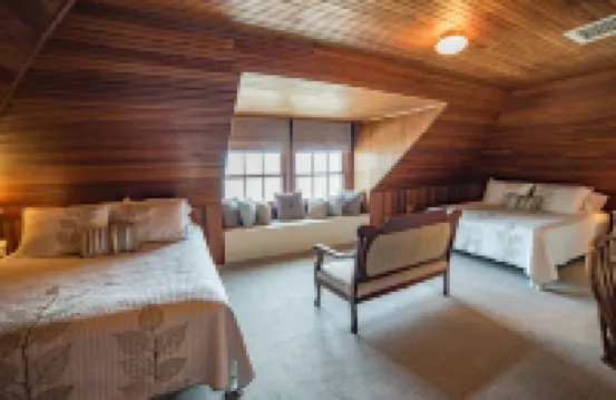 Night Swan Intracoastal B&B