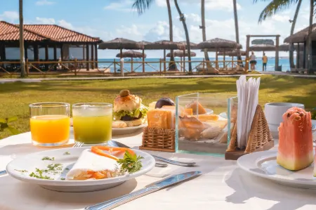 Village Paraíso Tropical Отели рядом с достопримечательностью «Ilha da Saudade»