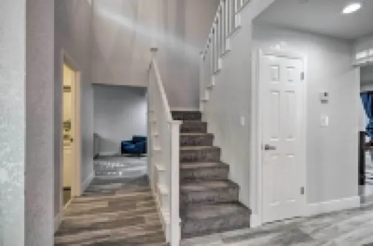 Modesto Home w/ Deck - 2 Mi to Vintage Faire Mall