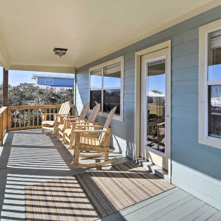 Gulf Shores Rental w/ Large Porch - Beach View!
