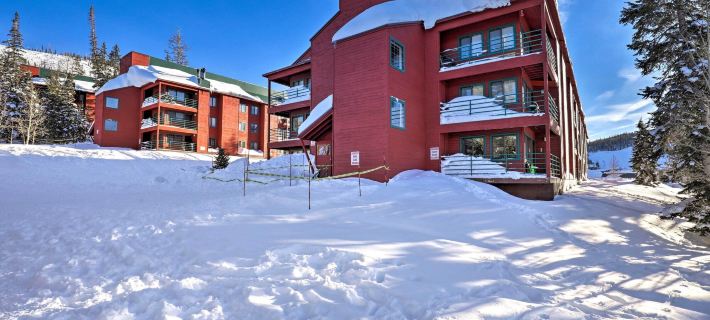 Ski-in/Ski-Out Brian Head Condo w/ Hot Tub Access! Hotels in Brian Head