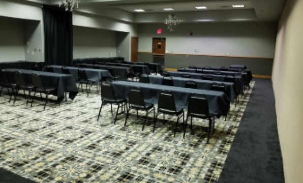 Route 66 Hotel & Conference Center