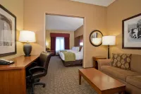 Russell Inn & Suites فنادق في Oktibbeha County