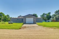 Yale Home in the Heart of Pheasant Hunting Country - 2-Star