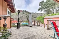 Wine Country Retreat at Private Creekside House! - parking