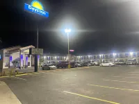 Days Inn by Wyndham El Paso West - parkir