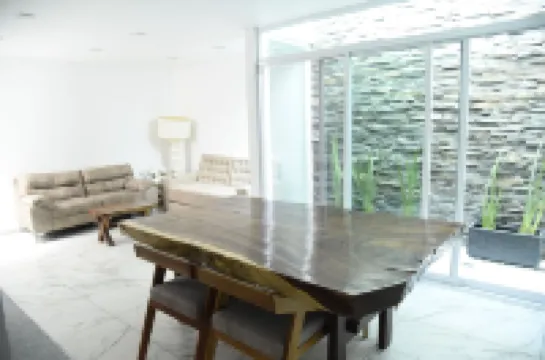 ホテル & スイーツ プント オリエンテ