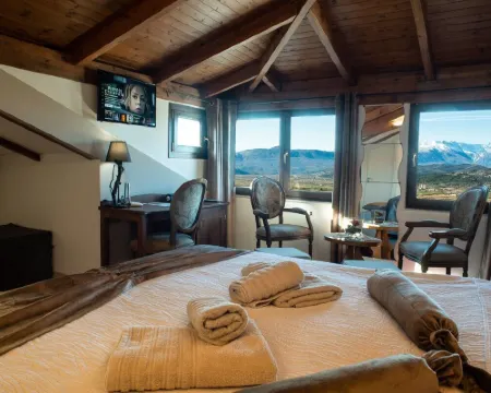 羅多沃利酒店 科尼察酒店