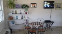 Shore Stay Suites Hotel di Cape Charles