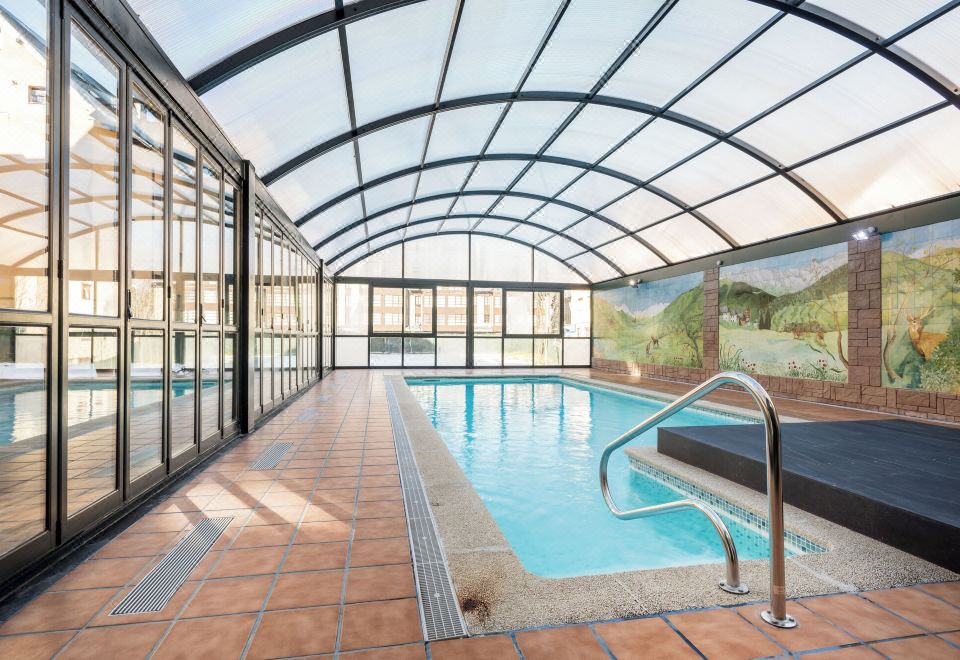 스위트 아파트호텔 & 스파 엘 레푸지오 데 아란 비엘라