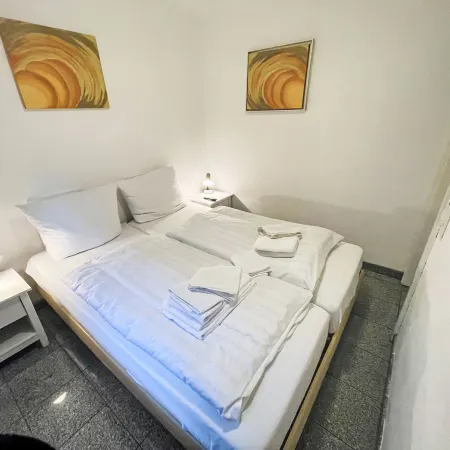 Fewo 2 in ruhigem Haus Ξενοδοχεία στην πόλη Tinnum